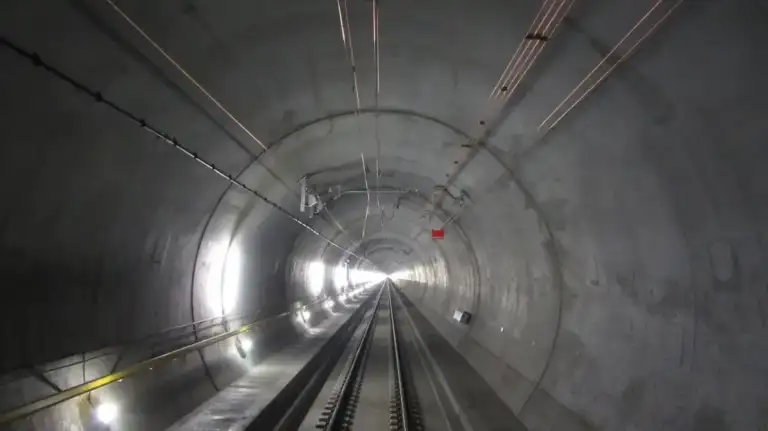 tunnel from inside