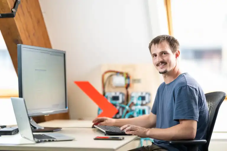 Les ingénieurs d'Enotrac au travail au bureau de Lausanne