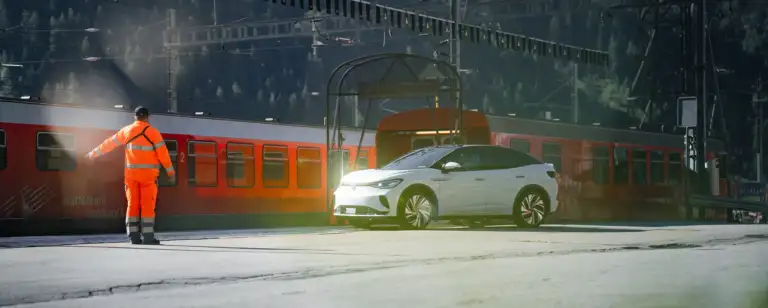 VW ID.5 beim Autoverlad Furka