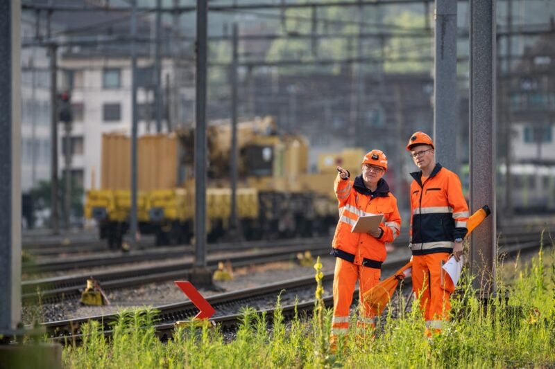 Enotrac Team Fahrleitungsplanung im Bahnhof Thun