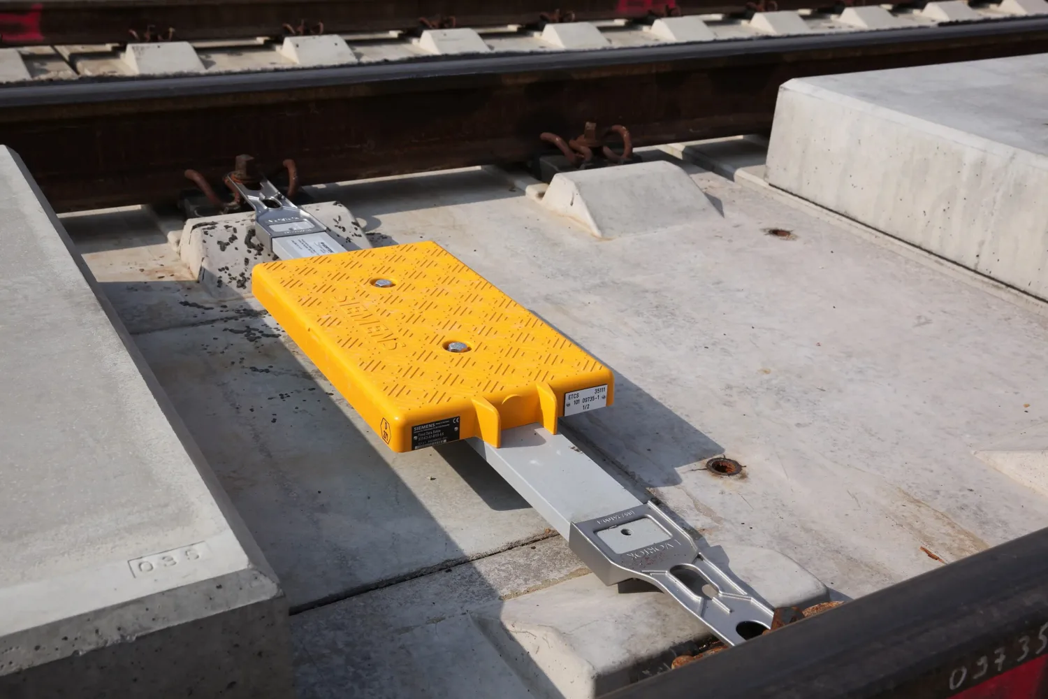 Enotrac-Sicherungstechnik-Ausrüstung-NBS-Ebensfeld-Erfurt-Eurobalise-01